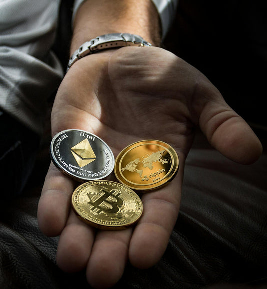 The UAE's Crypto Oasis: Regulations, Banking, and Tax Perks for Investors